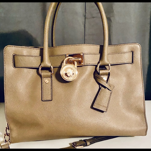 MK tote - Picture 1 of 6